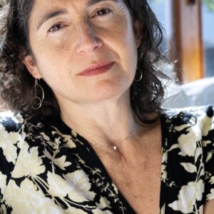 Esther008 (3) Esther008 (3)