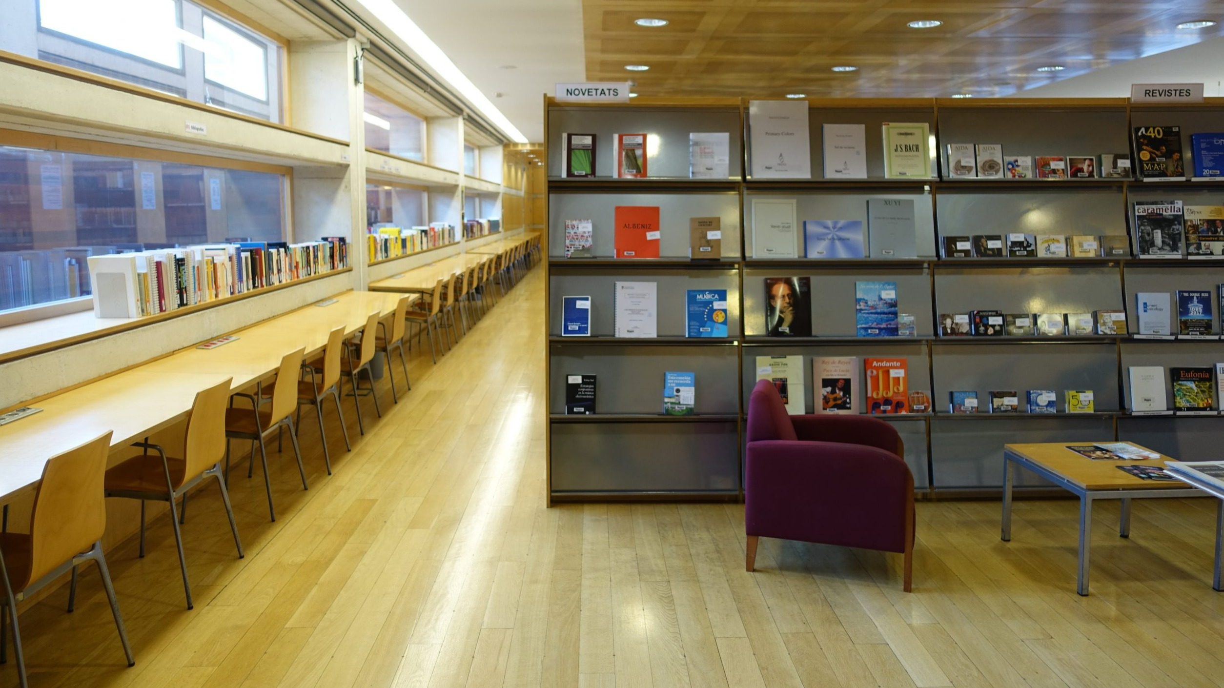 Biblioteca Esmuc 1